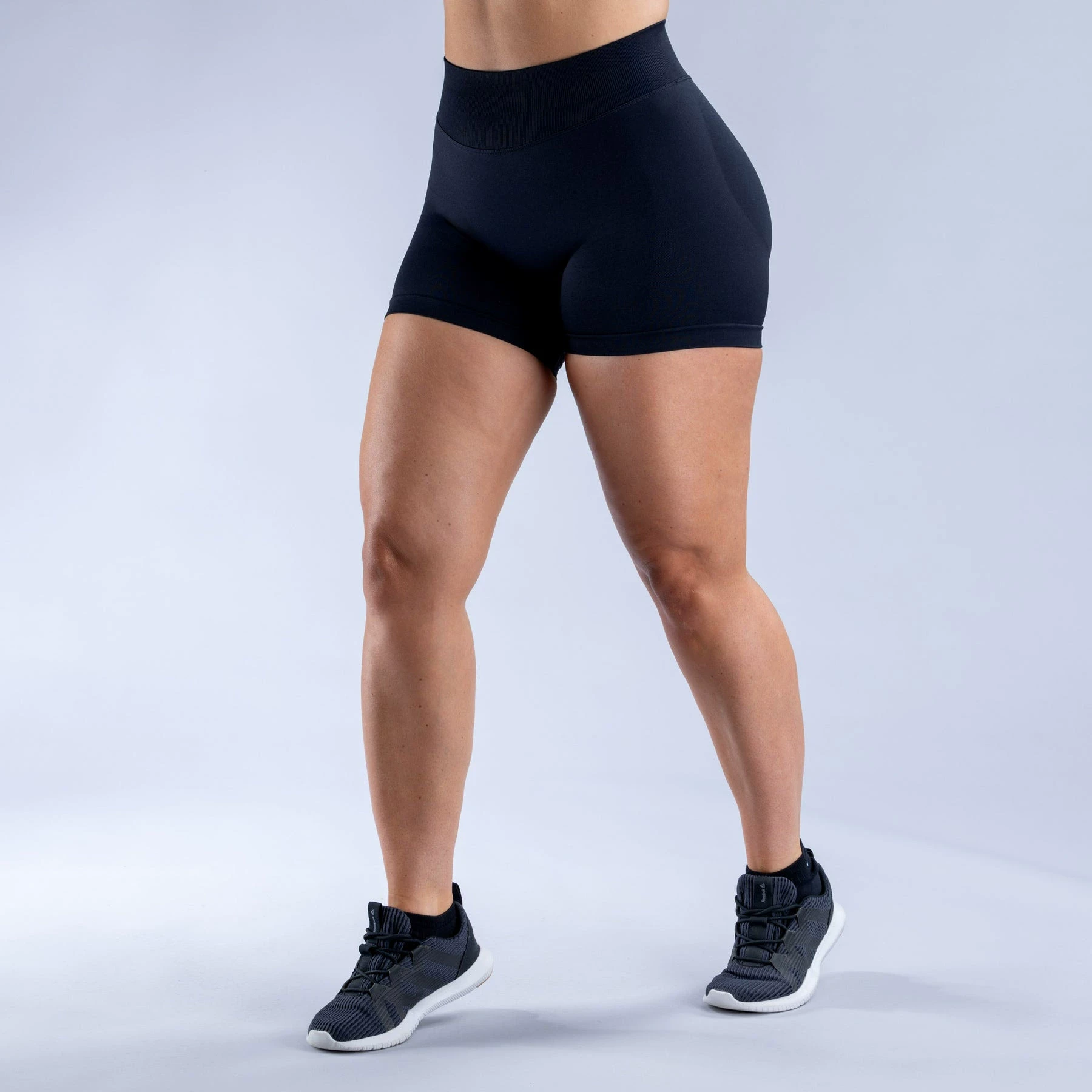 seamless shorts 16